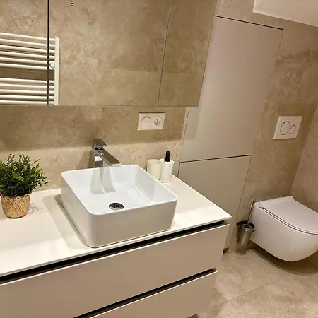 Neuf 3p- Proche & Aeroport Νίκαια