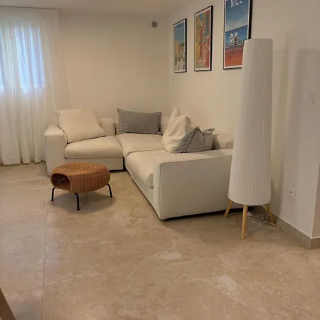 Διαμέρισμα Neuf 3p- Proche & Aeroport