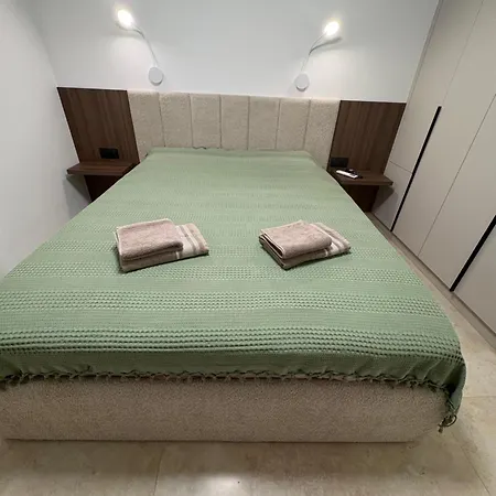 Neuf 3p- Proche & Aeroport